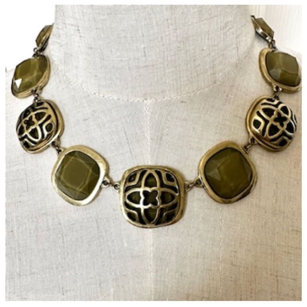 Jewel Kade gold tone and green bib vintage necklace